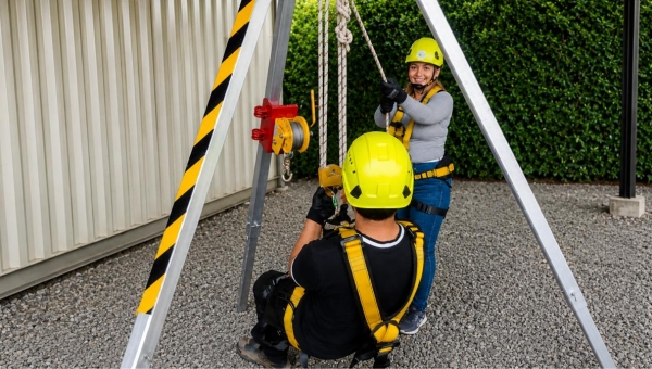 Certificado para Persona Competente en Espacios Confinados en Panamá