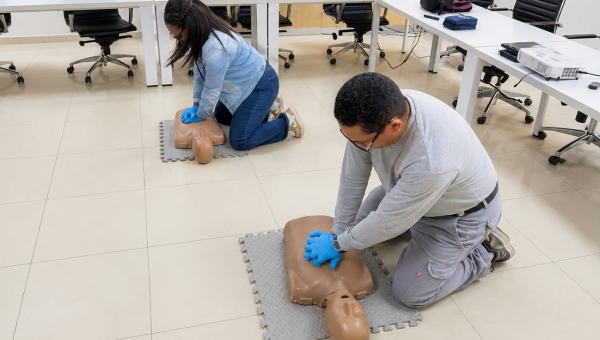Curso de RCP en Panamá: Importancia, Contenido y Beneficios